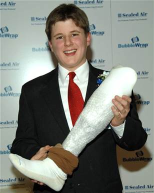 Teen creates device for his mother’s prosthetics | Patient Innovation