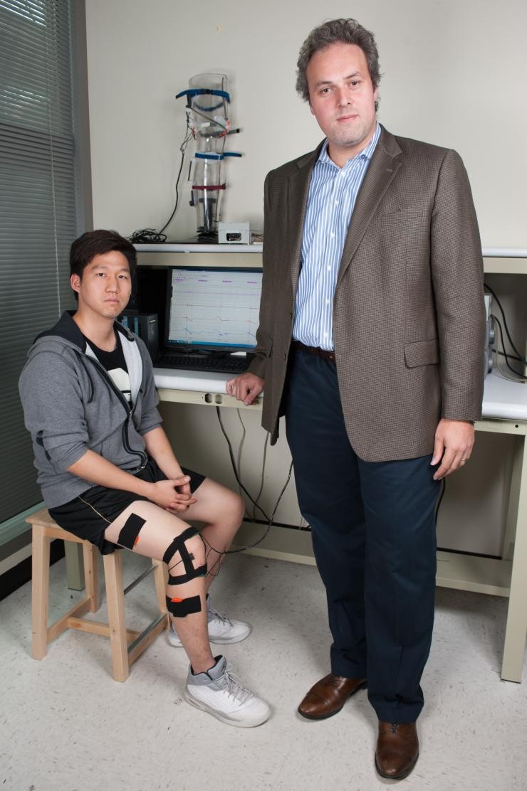Man develops device to hear cracking knees | Patient Innovation